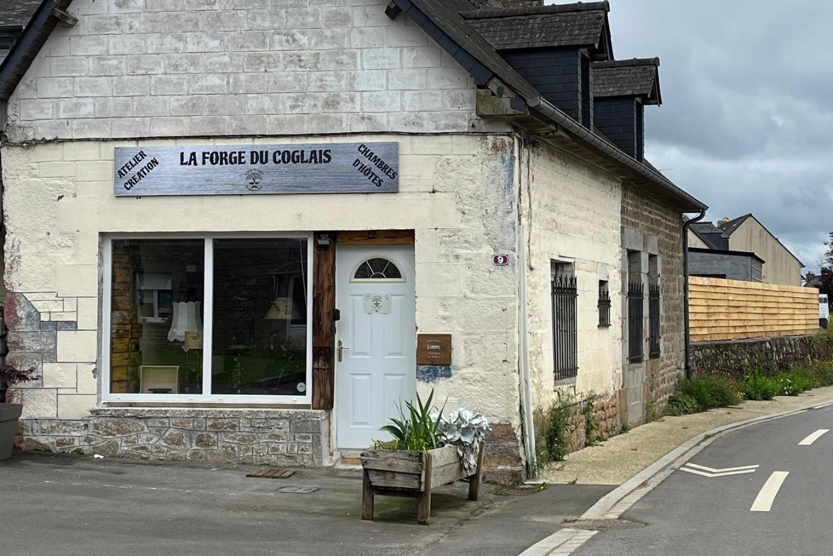 Chambres D'Hotes A La Forge Du Coglais La Selle-en-Cogles Zewnętrze zdjęcie